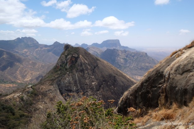 Stunning-vistas-of-Ndoto-mountains-from-Aldera1